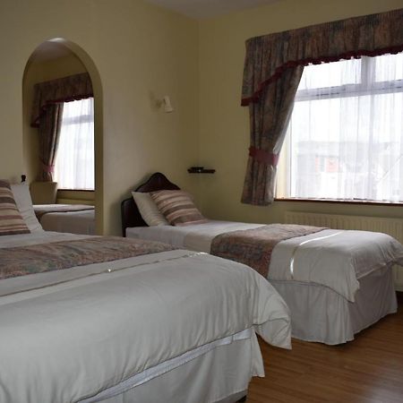 Cois Farraige Bed & Breakfast Лехинч Екстериор снимка